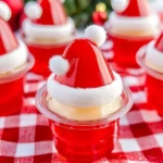santa-hat-jello-shots-Recipe