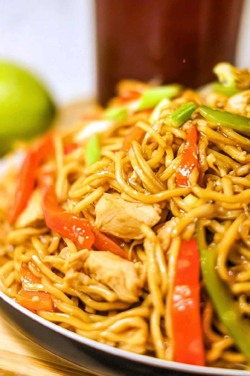 Slow Cooker Chicken Lo Mein
